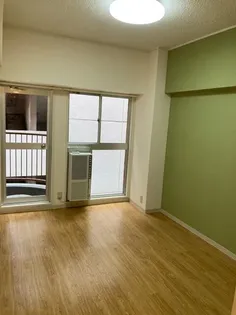 マリンロードダイヤモンドパレス【5階】の居間