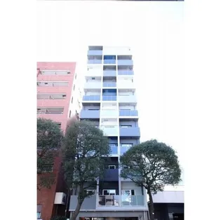 東京都新宿区東五軒町【マンション】の外観