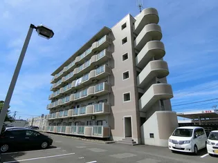 ラフォーレ花堂の画像