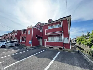 新潟県新発田市新富町3【アパート】の外観