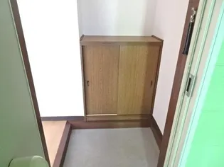 タウンハタガサキ A【2階】の玄関