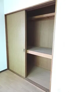 タウンハタガサキ A【2階】の内装