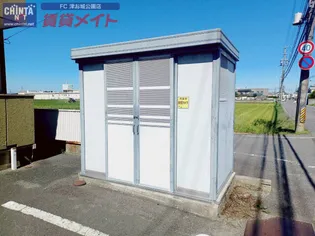 ガーデンヒルズ1号館【1階】の地図