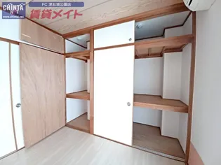 ガーデンヒルズ1号館【1階】の内装