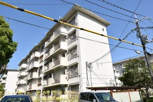 UR総持寺【5階】の外観