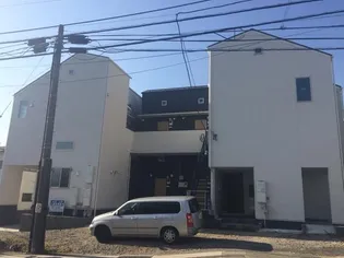 神奈川県秦野市鶴巻南1【アパート】の外観