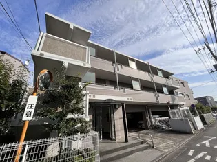 ラ・フォーレ大倉山【3階】の外観