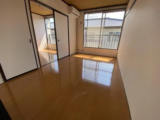 フォーブル横山【2階】の居間