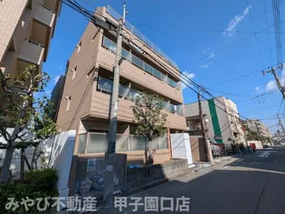 ダイドーメゾン甲子園口【2階】の外観