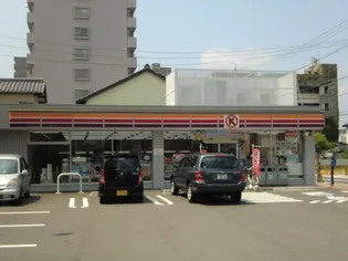 ブルー スクエア【1階】の周辺