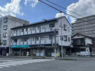 ビバリーハウス西京【2階】の外観