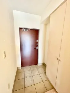 河田町ガーデン4号棟【4階】の玄関