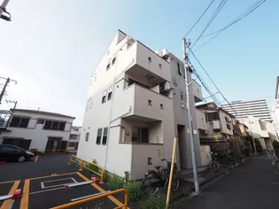 クローバーアベニュー【1階】の外観