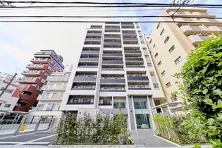 東京都新宿区早稲田鶴巻町【マンション】の外観