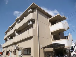 安達マンションの画像