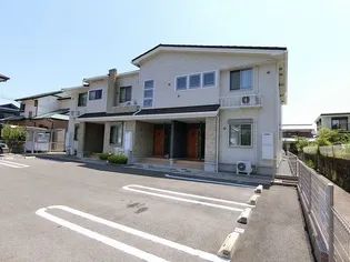 三重県鈴鹿市寺家4【アパート】の外観