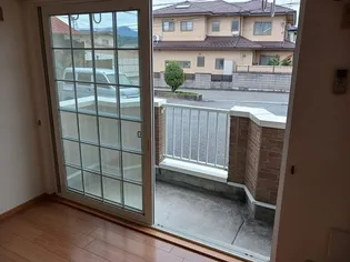 コンフォール エクセレンツ II【1階】の内装