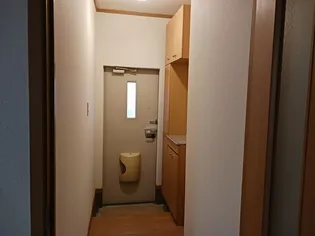 コンフォール エクセレンツ II【1階】の玄関