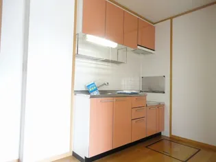 コンフォール エクセレンツ II【1階】のキッチン