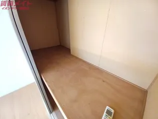 じゅねすしろやまA棟【1階】の内装