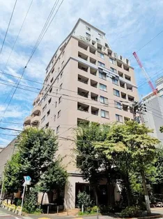 東京都新宿区新宿1【マンション】の外観