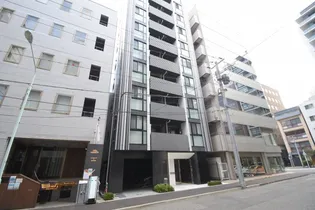 東京都中央区新富1【マンション】の外観