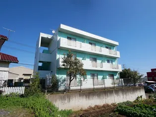 サンロイヤル【2階】の外観