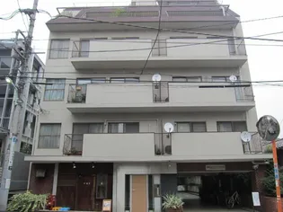 東京都港区南青山6【マンション】の外観