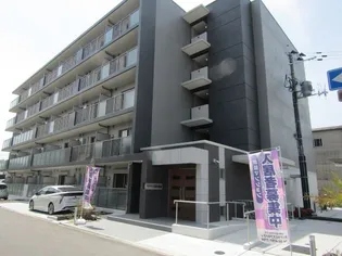 リアライズ長居公園通【5階】の外観