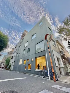 TRESビルの画像