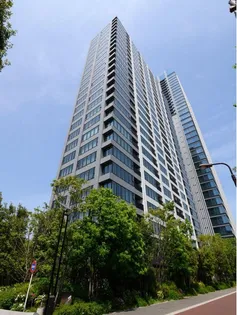 スカイフォレストレジデンス【7階】の外観