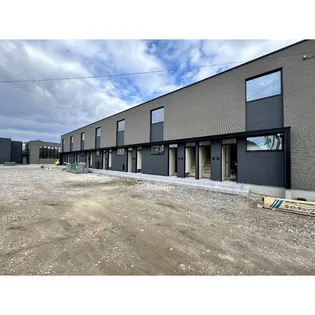 サン・ステージ今泉 B棟【1階】の外観