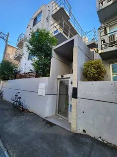 ドエル下北沢【1階】の外観