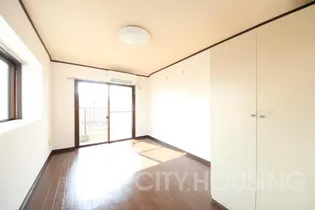 ハイツ高畠【2階】の外観