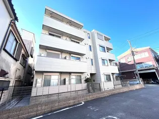 サン アディュ Kの画像