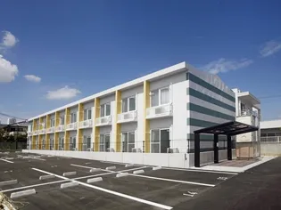 沖縄県うるま市みどり町3【アパート】の外観