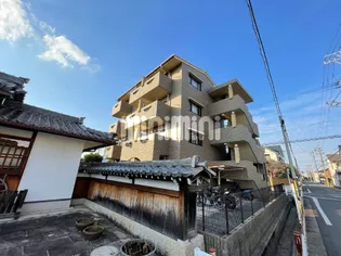 シャルム聖【3階】の外観