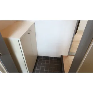 プチハイム【2階】の玄関