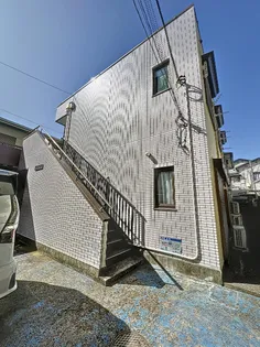 レークヒル スワ【2階】の外観