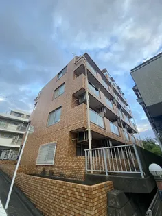 東京都多摩市馬引沢2【マンション】の外観