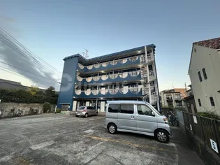 高根マンション【2階】の外観