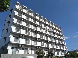 ル・ポローニア【1階】の外観