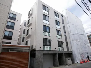 ドゥ ヴィルヌーブの画像