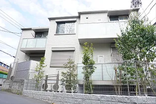 東京都調布市緑ケ丘2【アパート】の外観