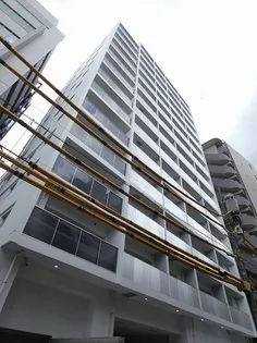 コンフォリア東新宿【9階】の外観