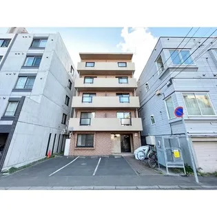 ビジュ元町【5階】の外観