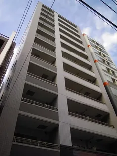 東京都千代田区岩本町3【マンション】の外観
