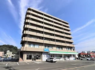 ファースト中青井【8階】の外観