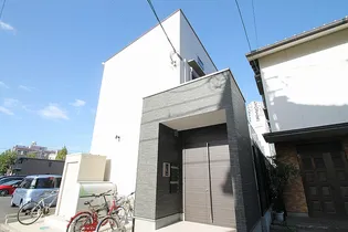 DUPLEST輝【1階】の外観