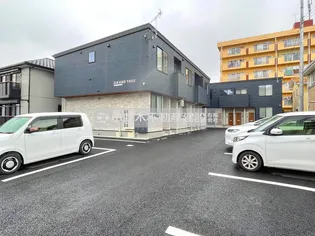 グランツリー下植木の画像